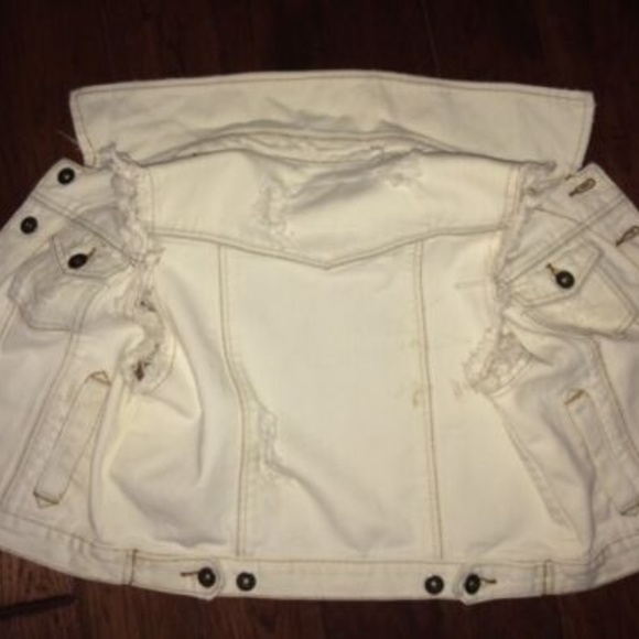 Meet your Posher, Stephanie - Picture 6 of 8